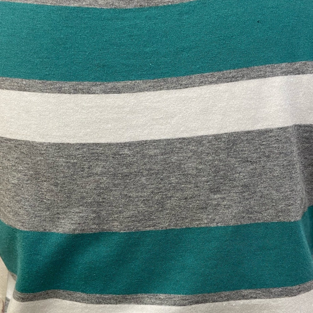 Liz Claiborne - Striped Pullover Blouse - Picture 5 of 5